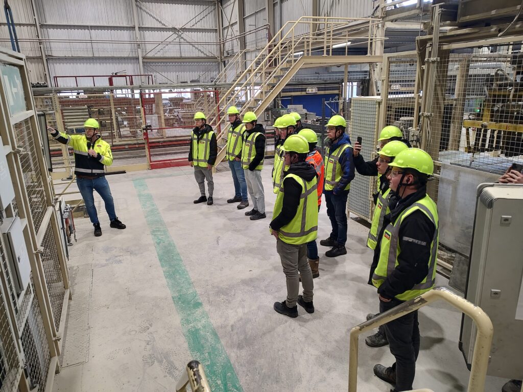 Dinand in gesprek met studenten